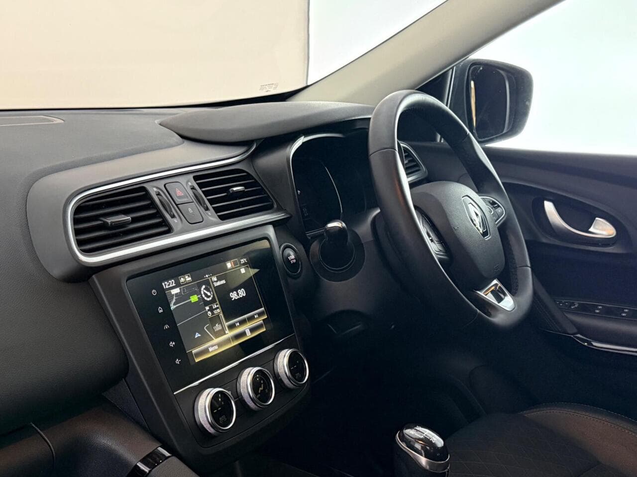 Renault Kadjar thumbnail Interior Front