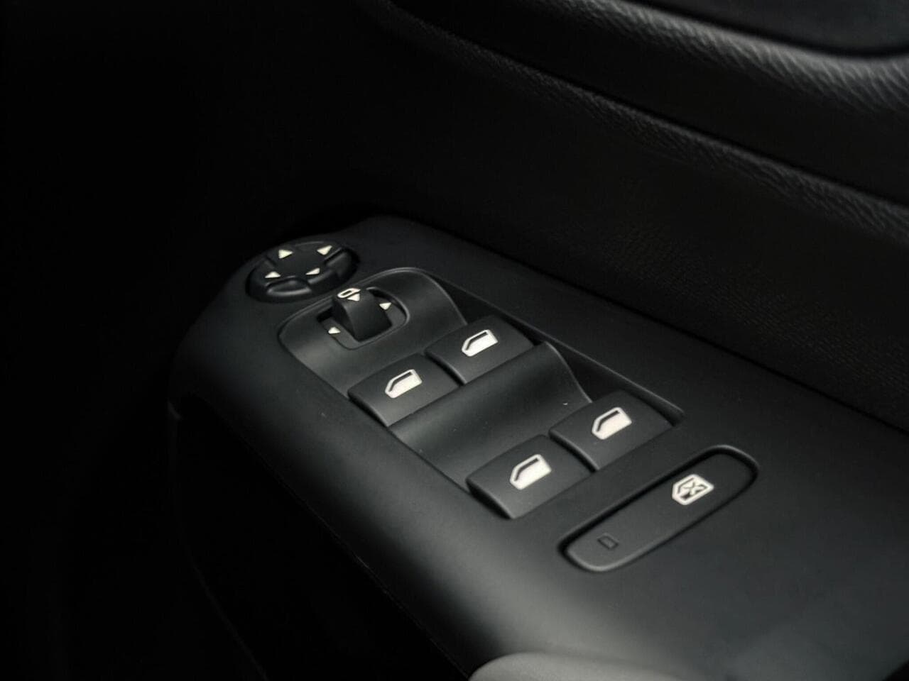 Citroen C5 Aircross thumbnail Misc Controls