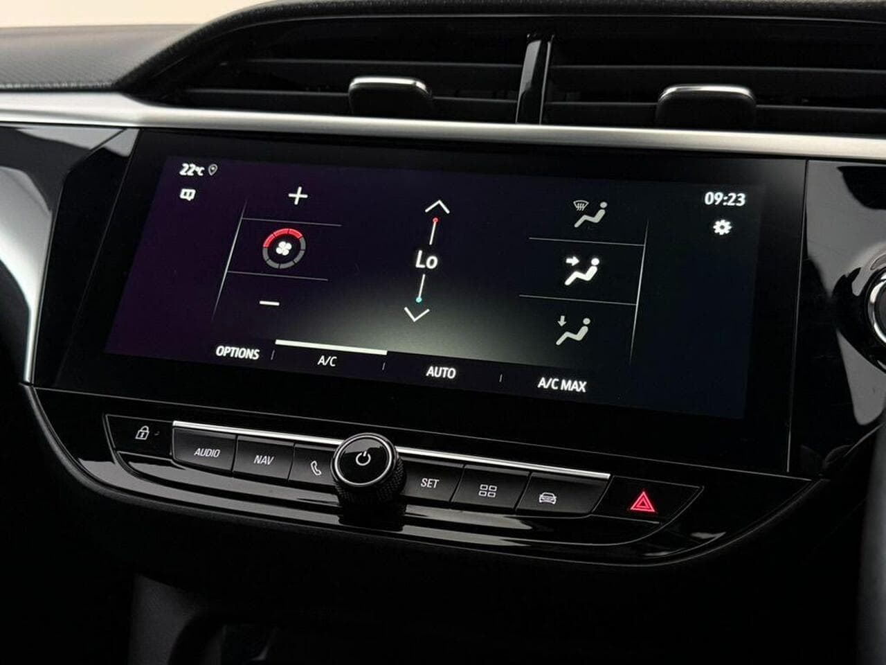 Vauxhall Corsa thumbnail Infotainment System