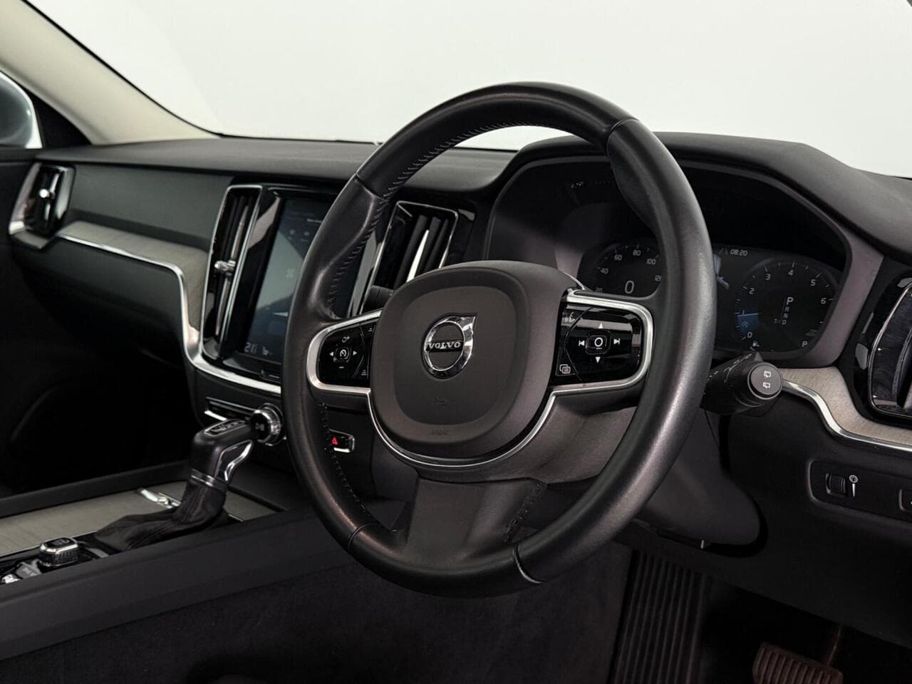 Volvo V60 thumbnail Steering Wheel