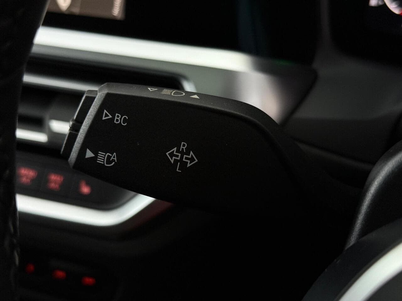 BMW 3 Series thumbnail Misc Controls