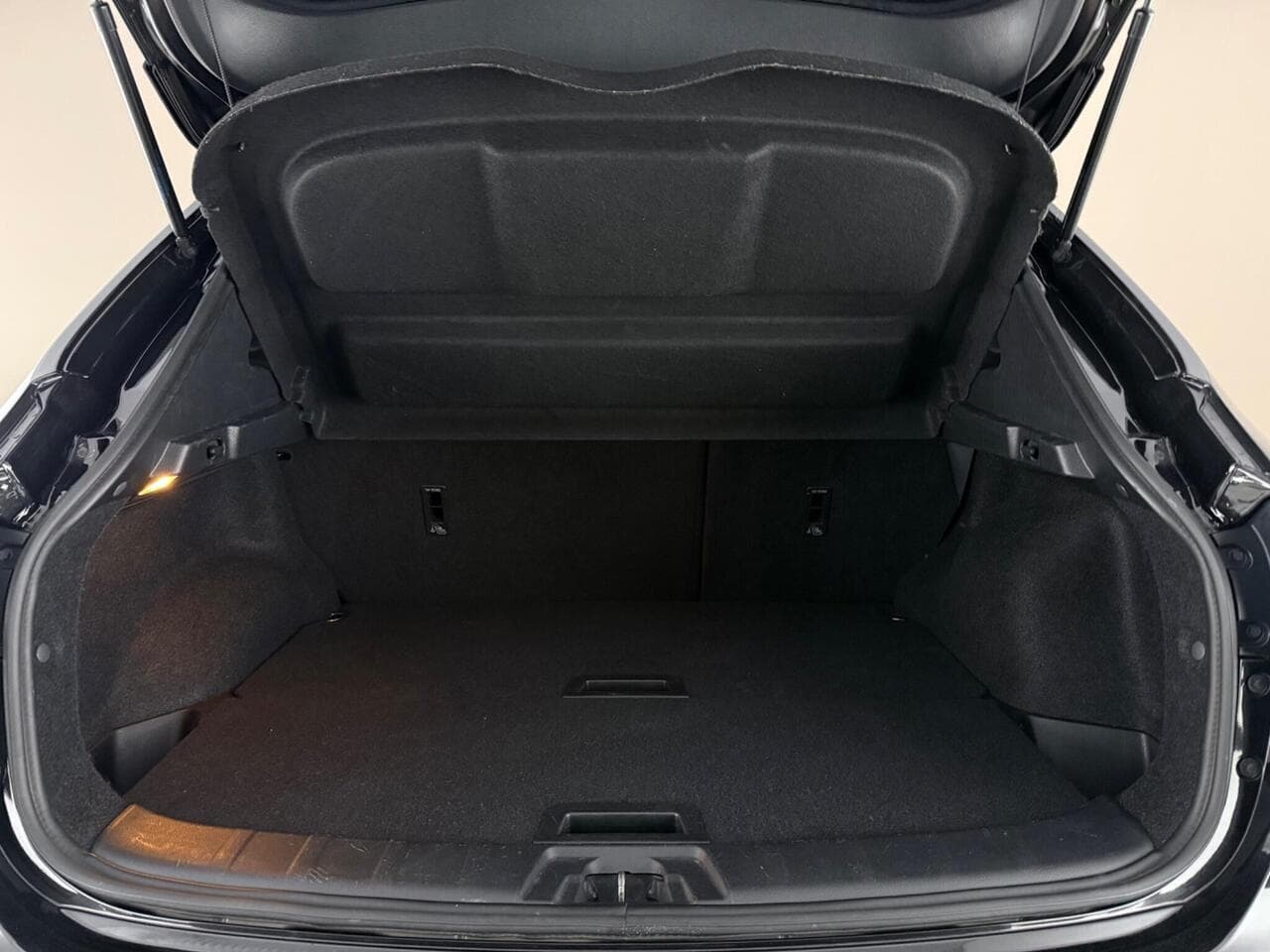 Nissan Qashqai thumbnail Boot
