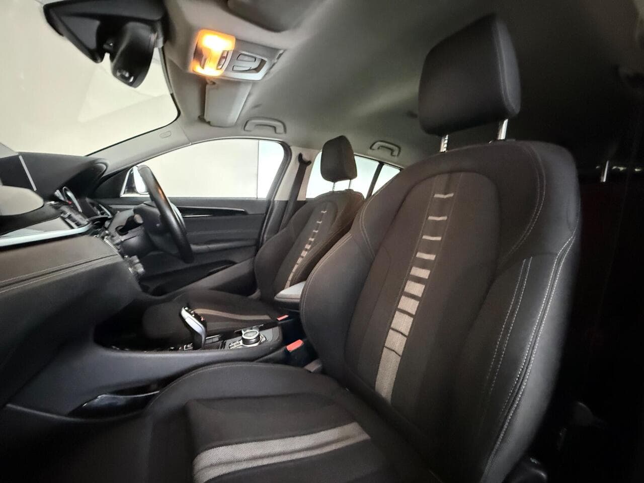 BMW X2 thumbnail Seat Front Passenger