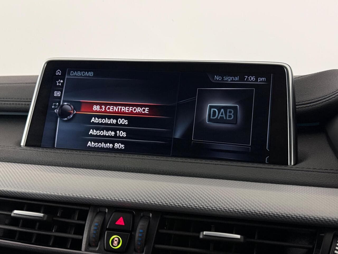 BMW X6 thumbnail Infotainment System