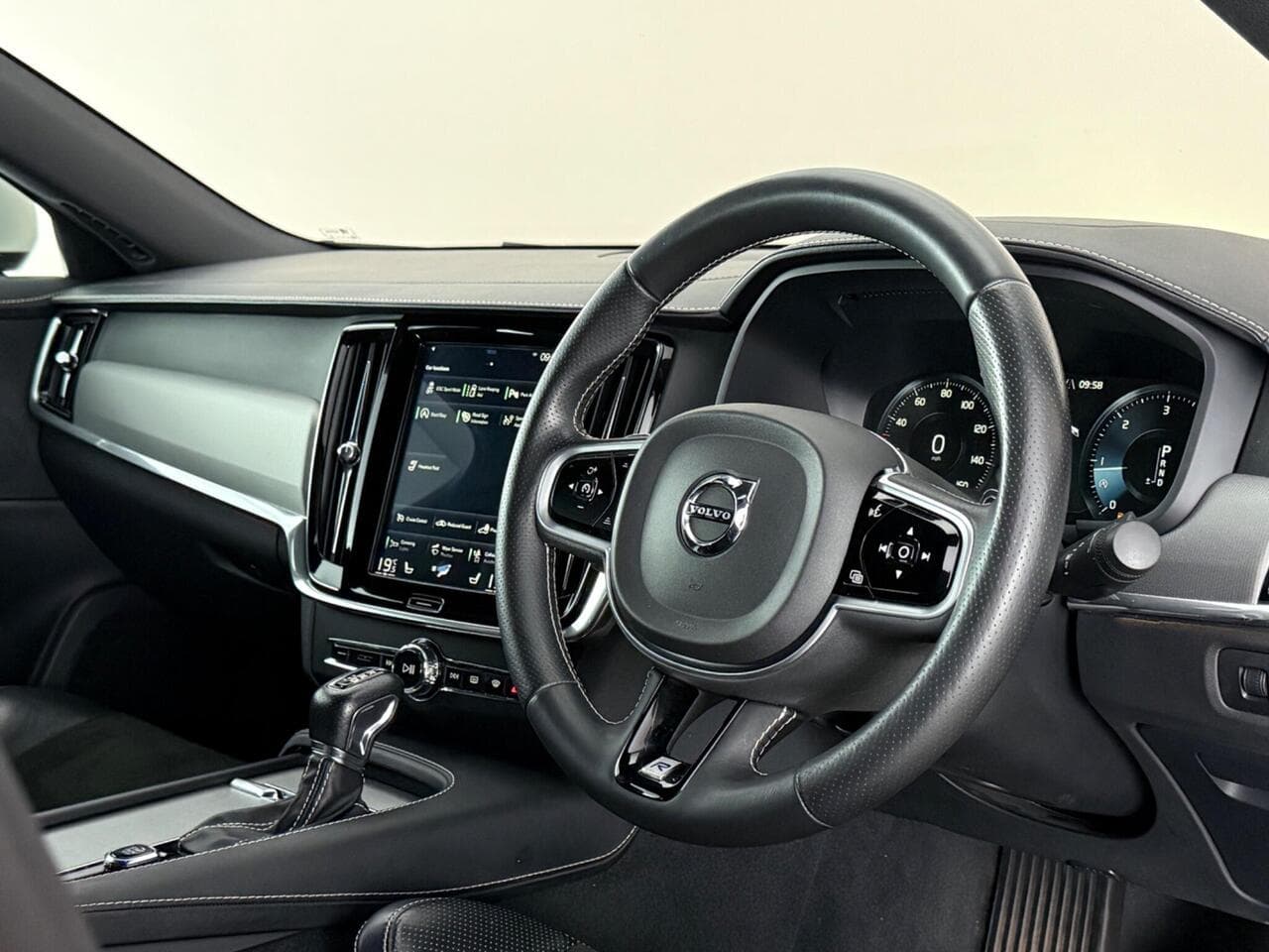 Volvo S90 thumbnail Interior Front