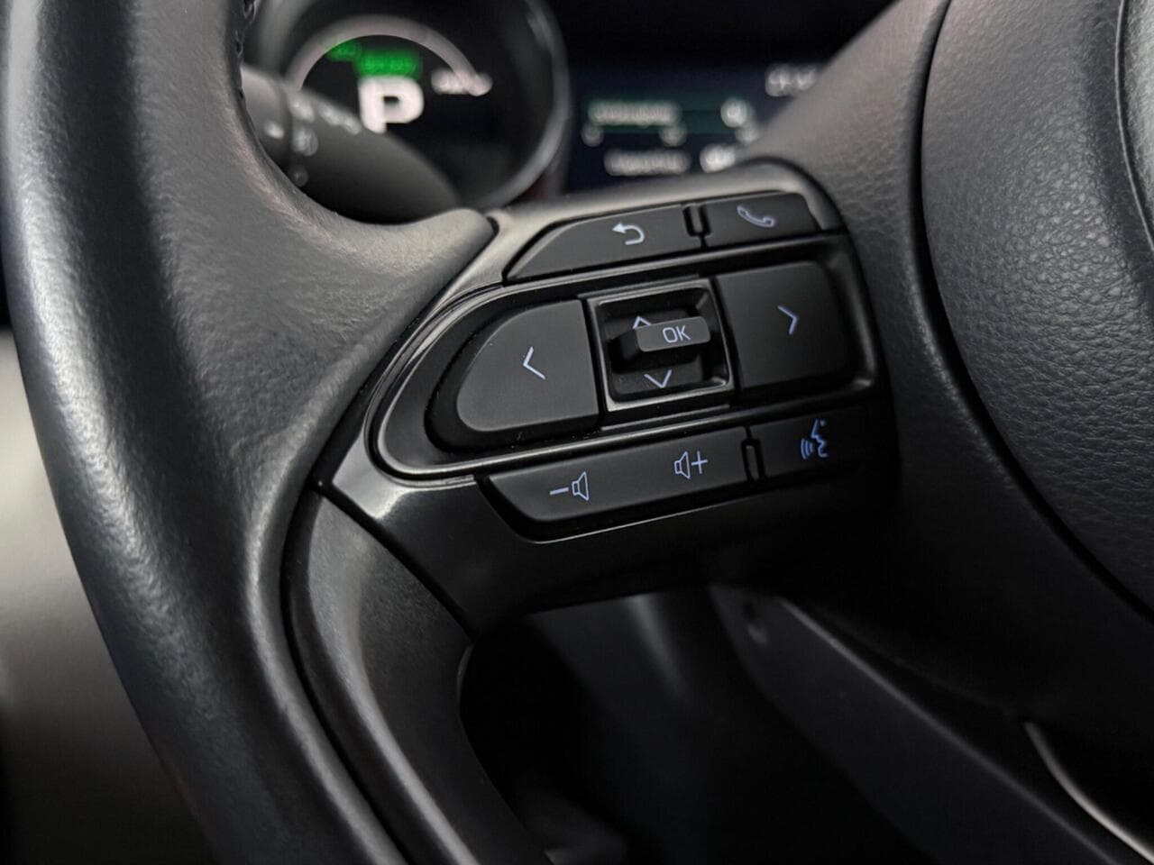 Toyota Yaris thumbnail Misc Controls
