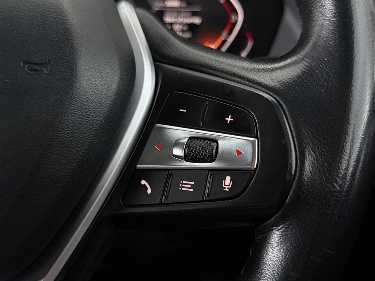 BMW 1 Series thumbnail Misc Controls