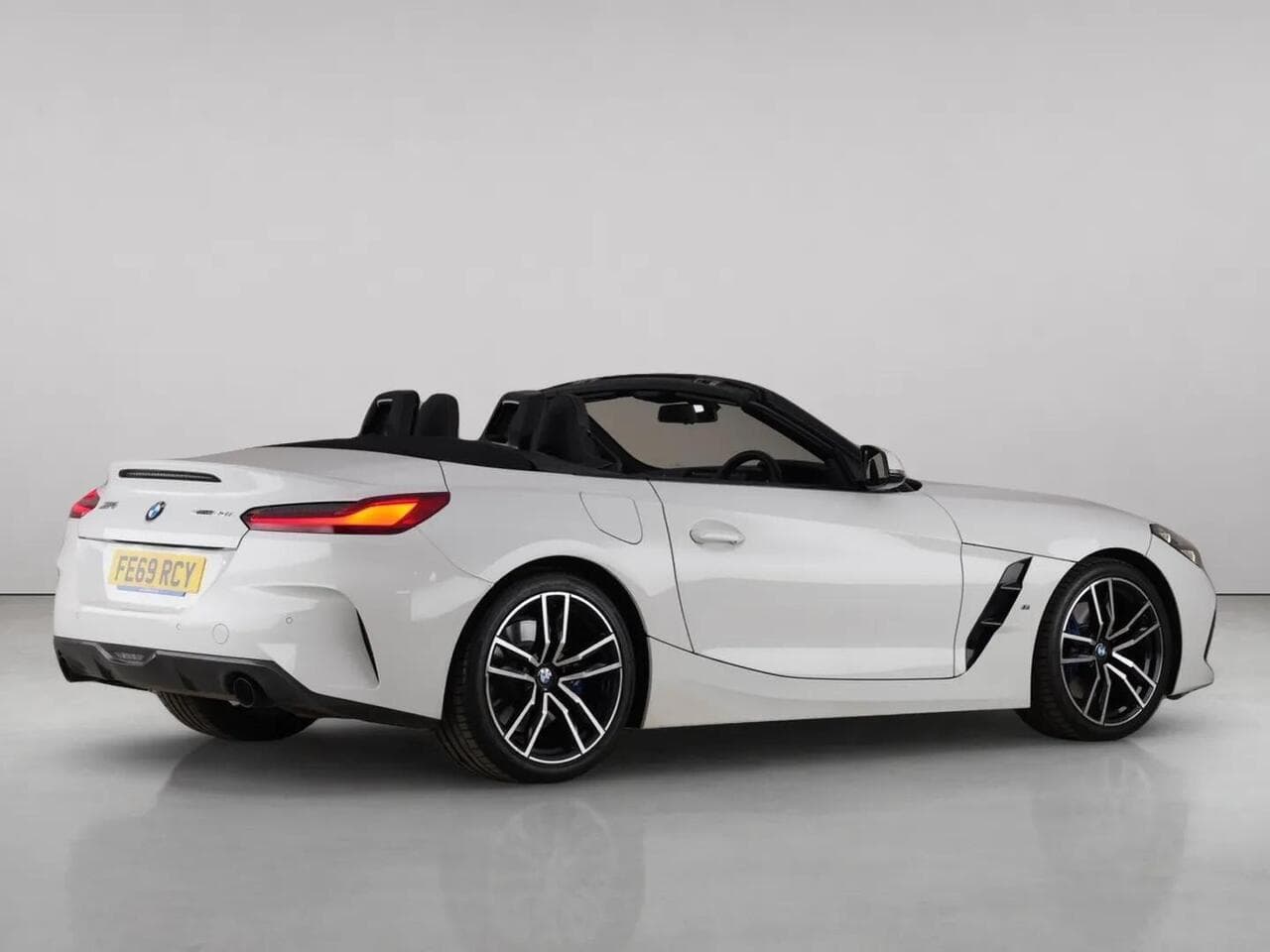 BMW Z4 thumbnail Rear Right