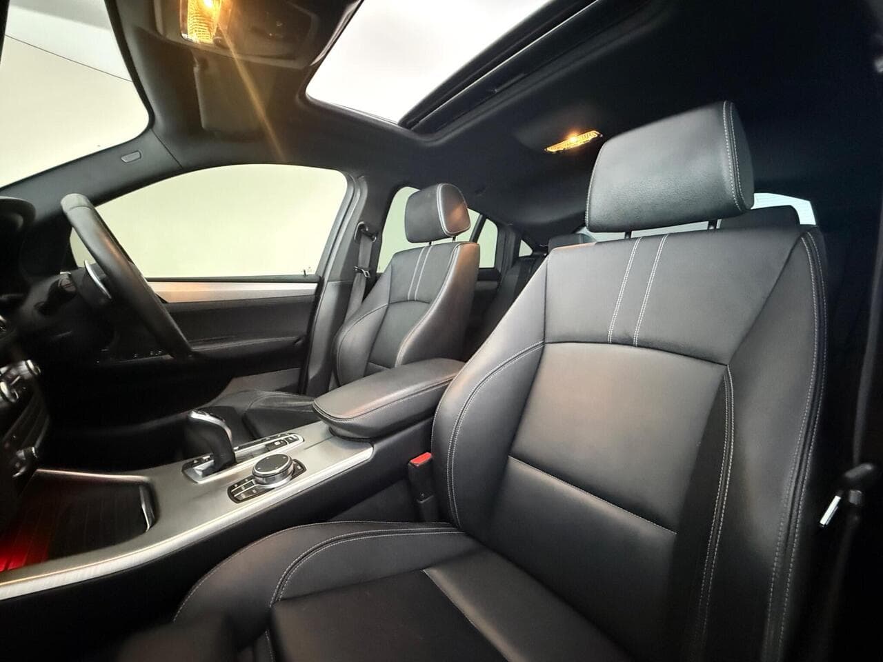 BMW X4 thumbnail Seat Front Passenger