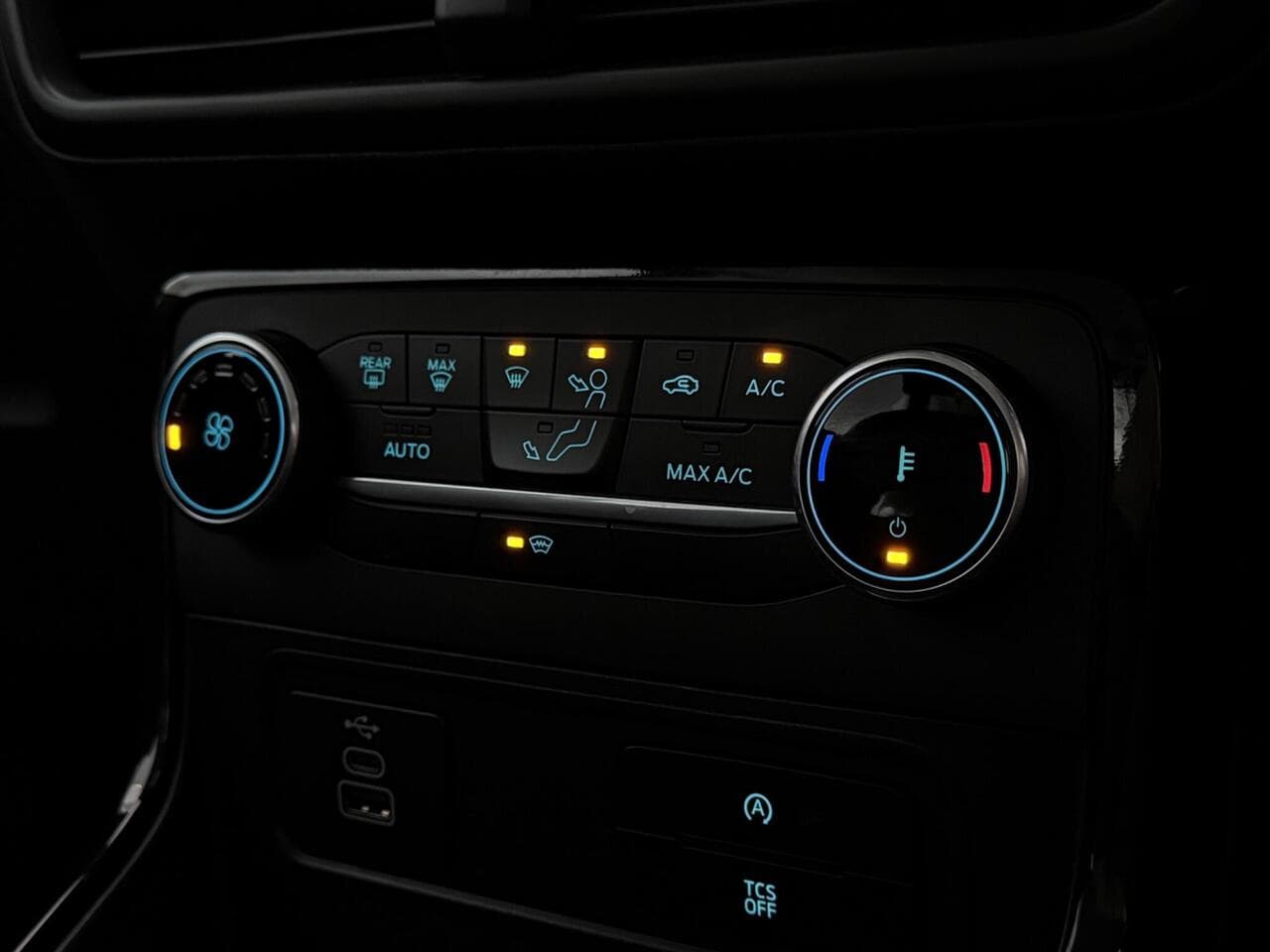 Ford EcoSport thumbnail Misc Controls