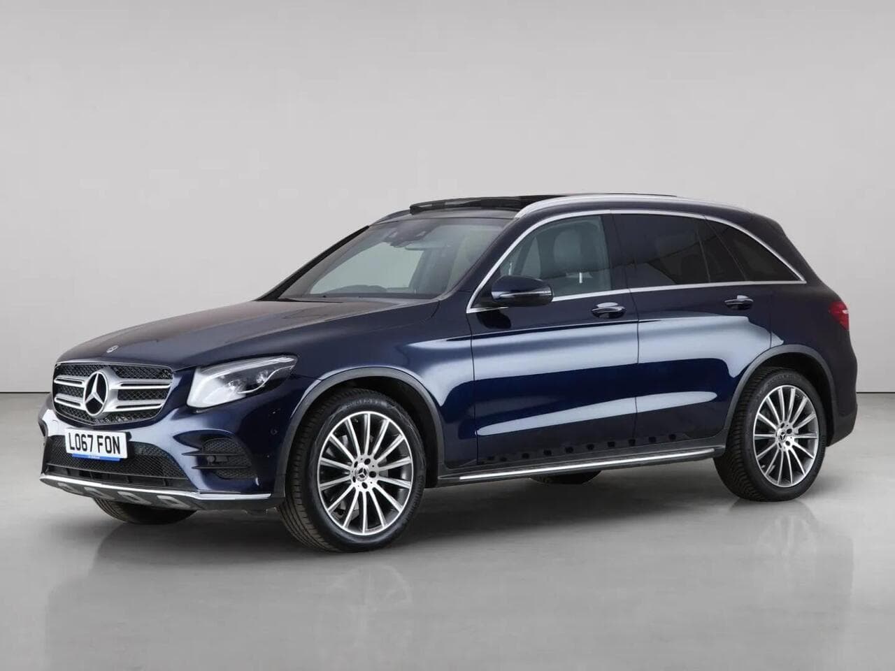 Mercedes-Benz GLC thumbnail Front Left
