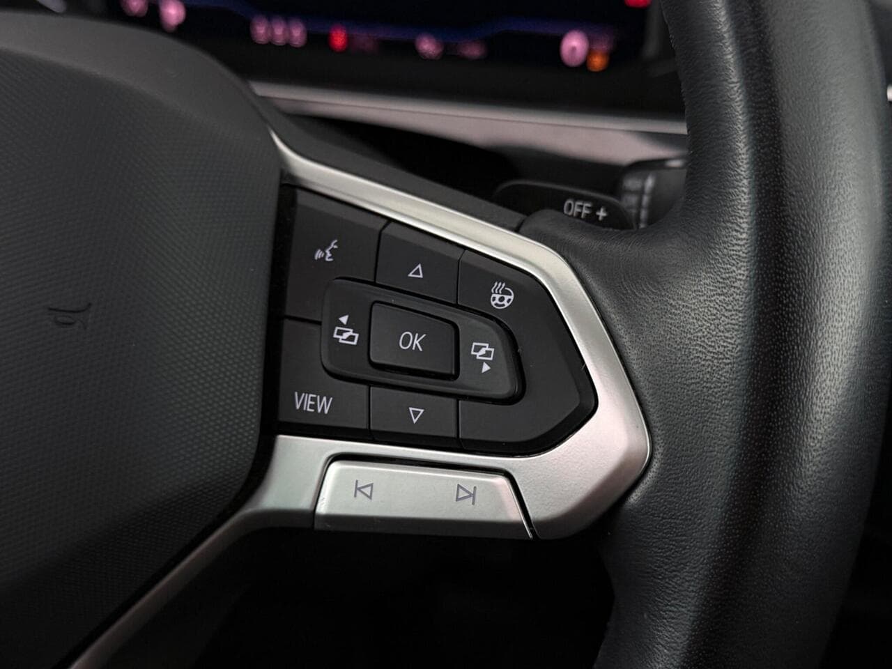 Volkswagen Tiguan thumbnail Misc Controls
