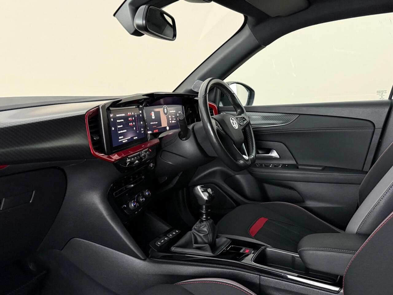 Vauxhall Mokka thumbnail Interior Front