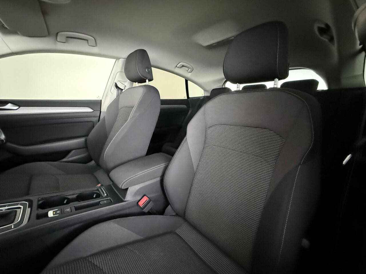 Volkswagen Arteon thumbnail Seat Front Passenger