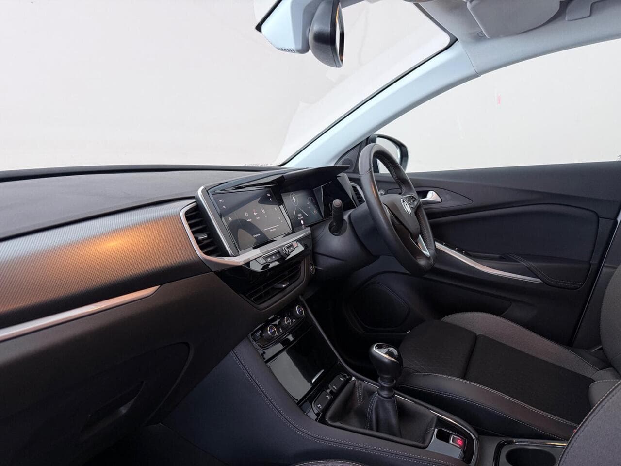Vauxhall Grandland thumbnail Interior Front