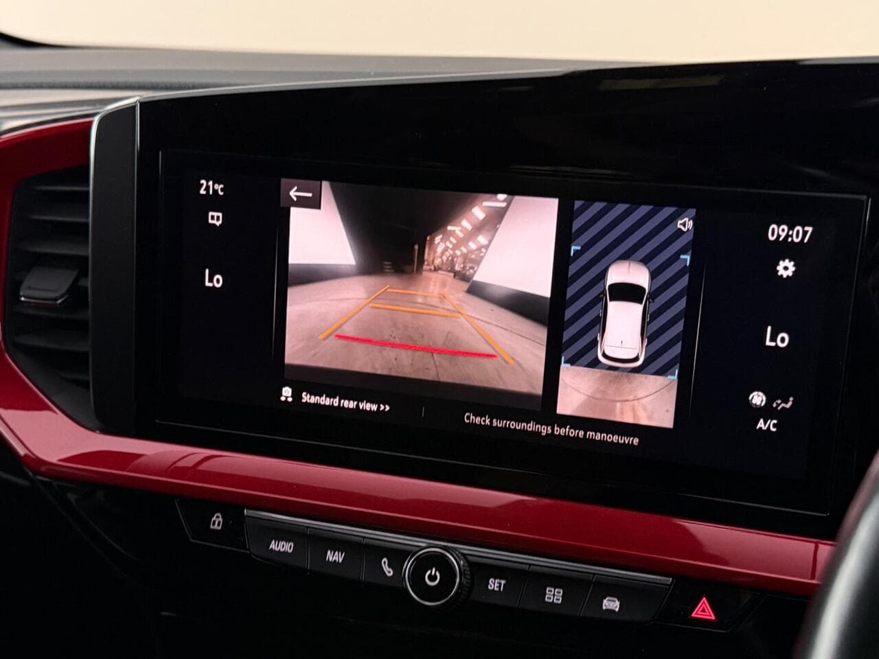 Vauxhall Mokka thumbnail Infotainment System