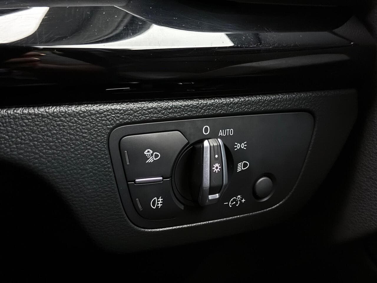 Audi Q5 thumbnail Misc Controls
