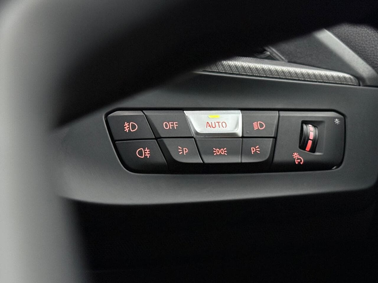 BMW 2 Series Gran Coupe thumbnail Misc Controls