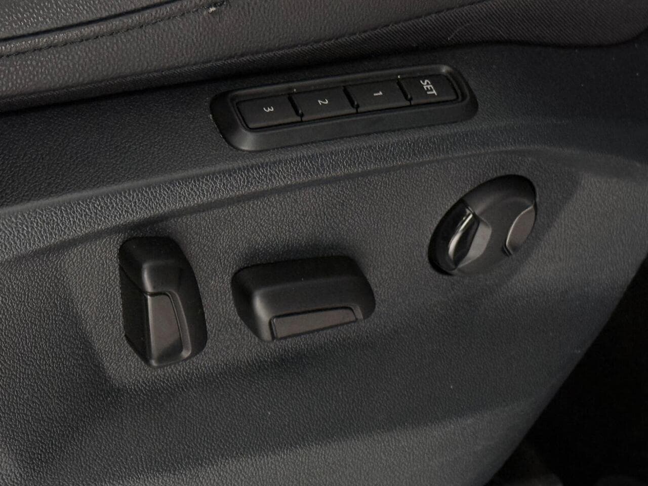 SEAT Tarraco thumbnail Misc Controls