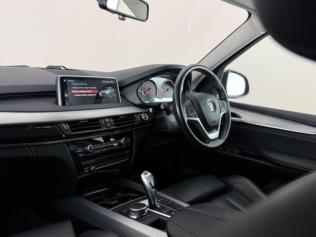 BMW X5 thumbnail Interior Front