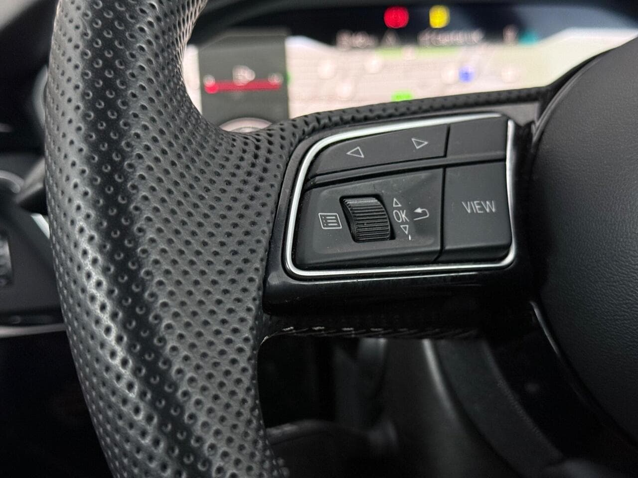 Audi A4 Avant thumbnail Misc Controls