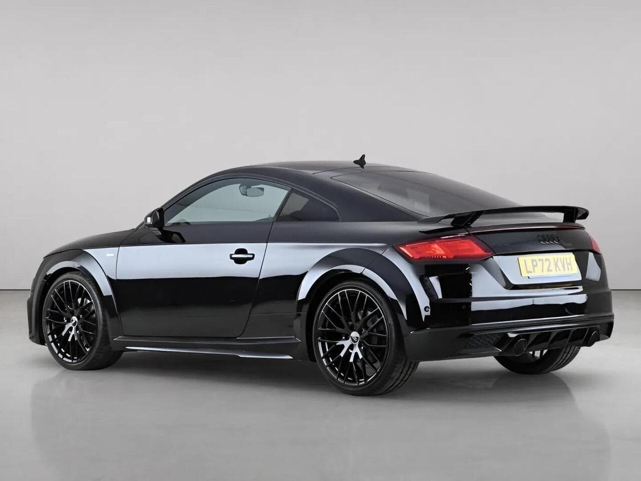 Audi TT thumbnail Rear Left