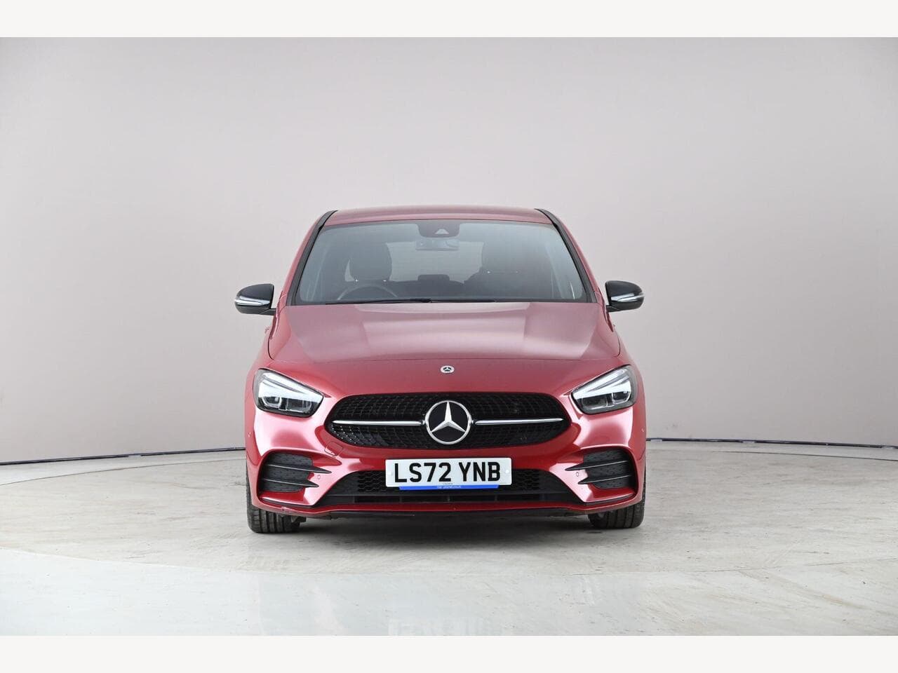 Mercedes-Benz B Class thumbnail Front