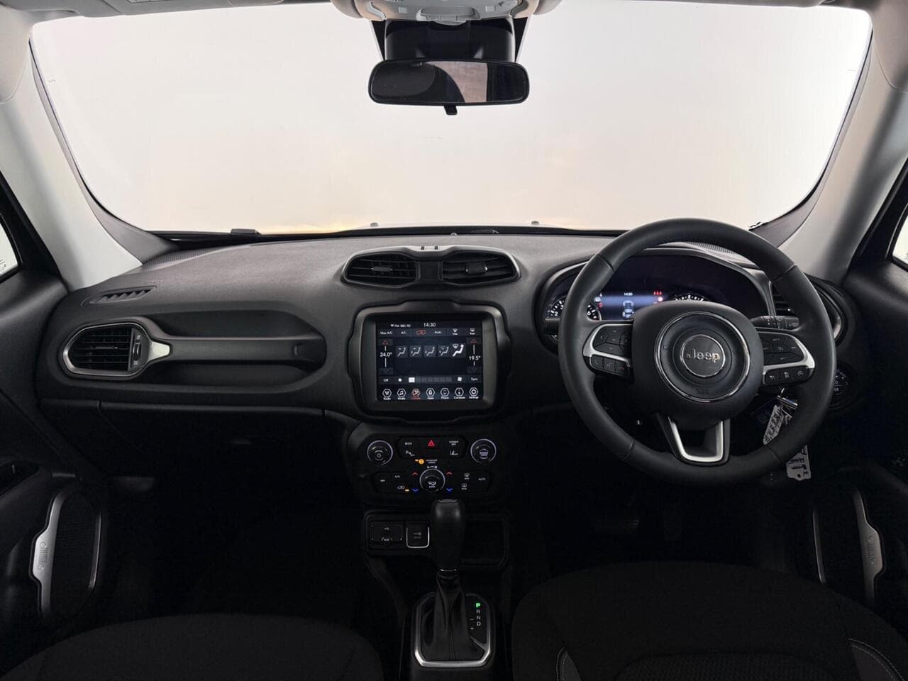 Jeep Renegade thumbnail Interior Front