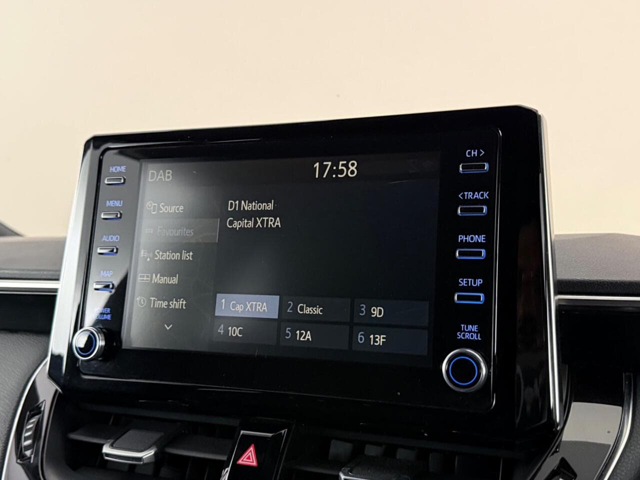 Toyota Corolla thumbnail Infotainment System