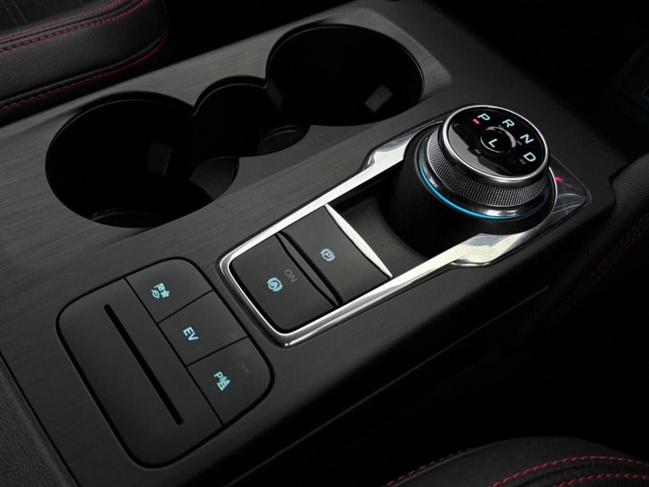 Ford Kuga thumbnail Misc Controls