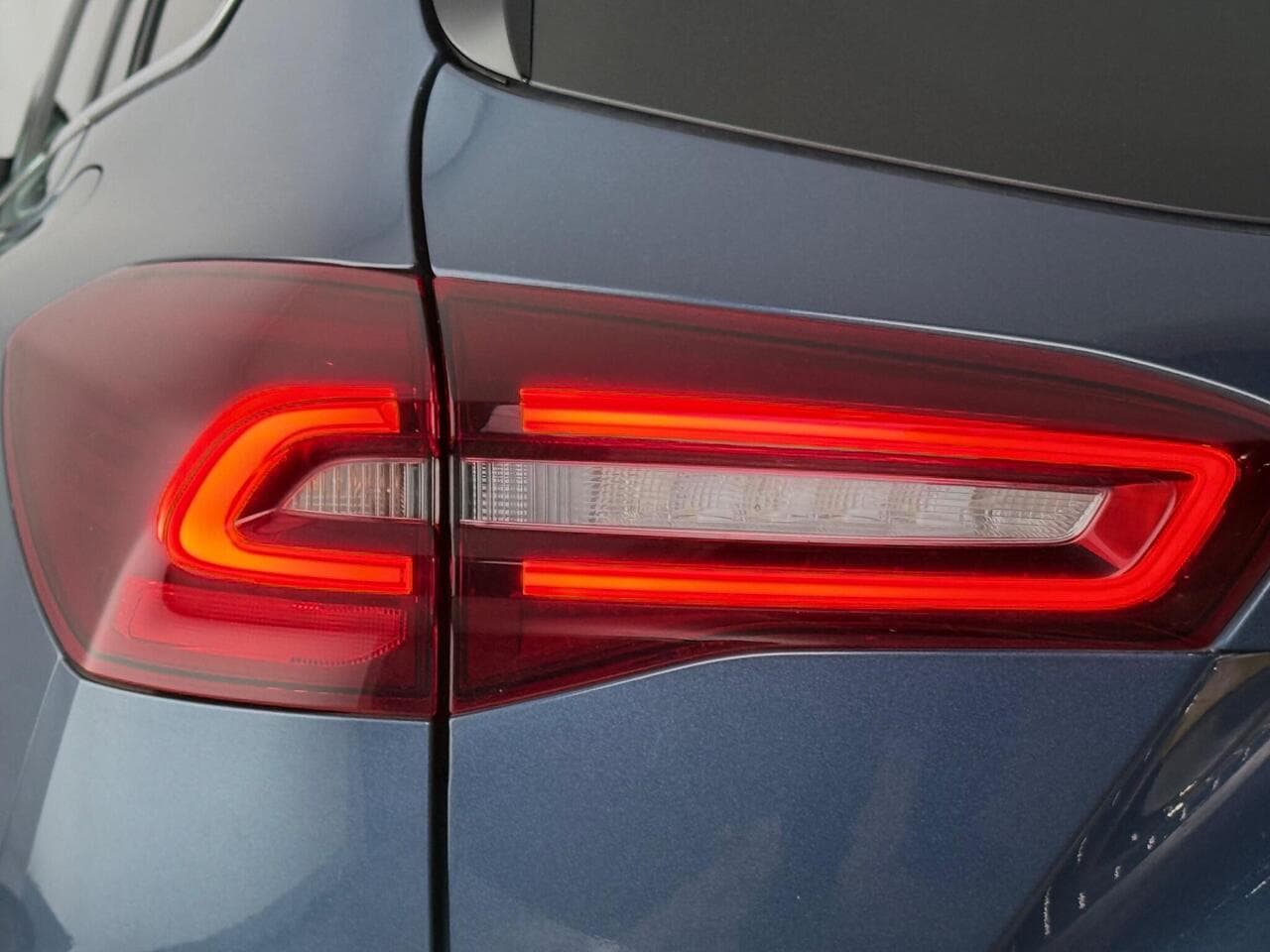 Ford Focus thumbnail Lights Rear