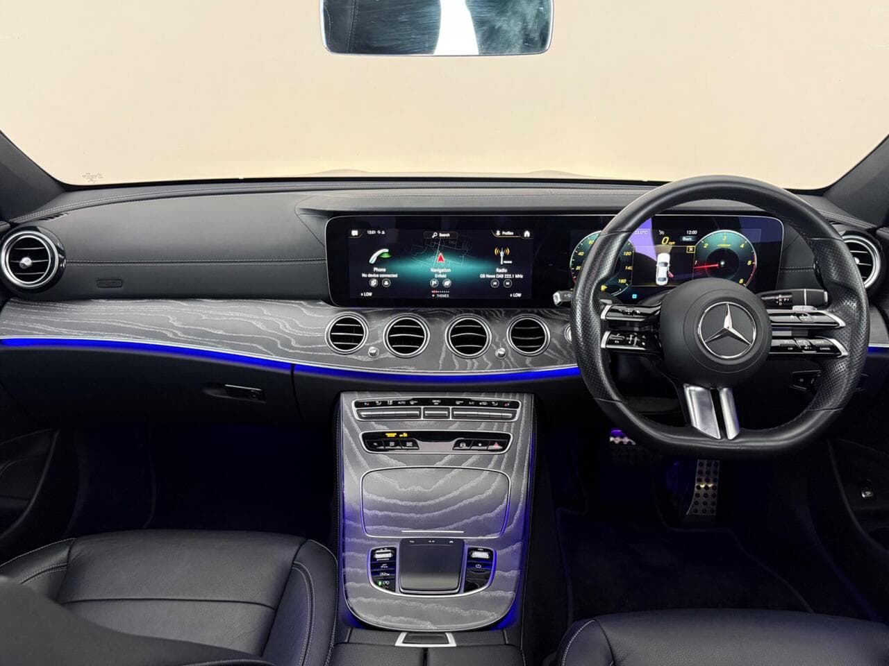 Mercedes-Benz E Class thumbnail Interior Front