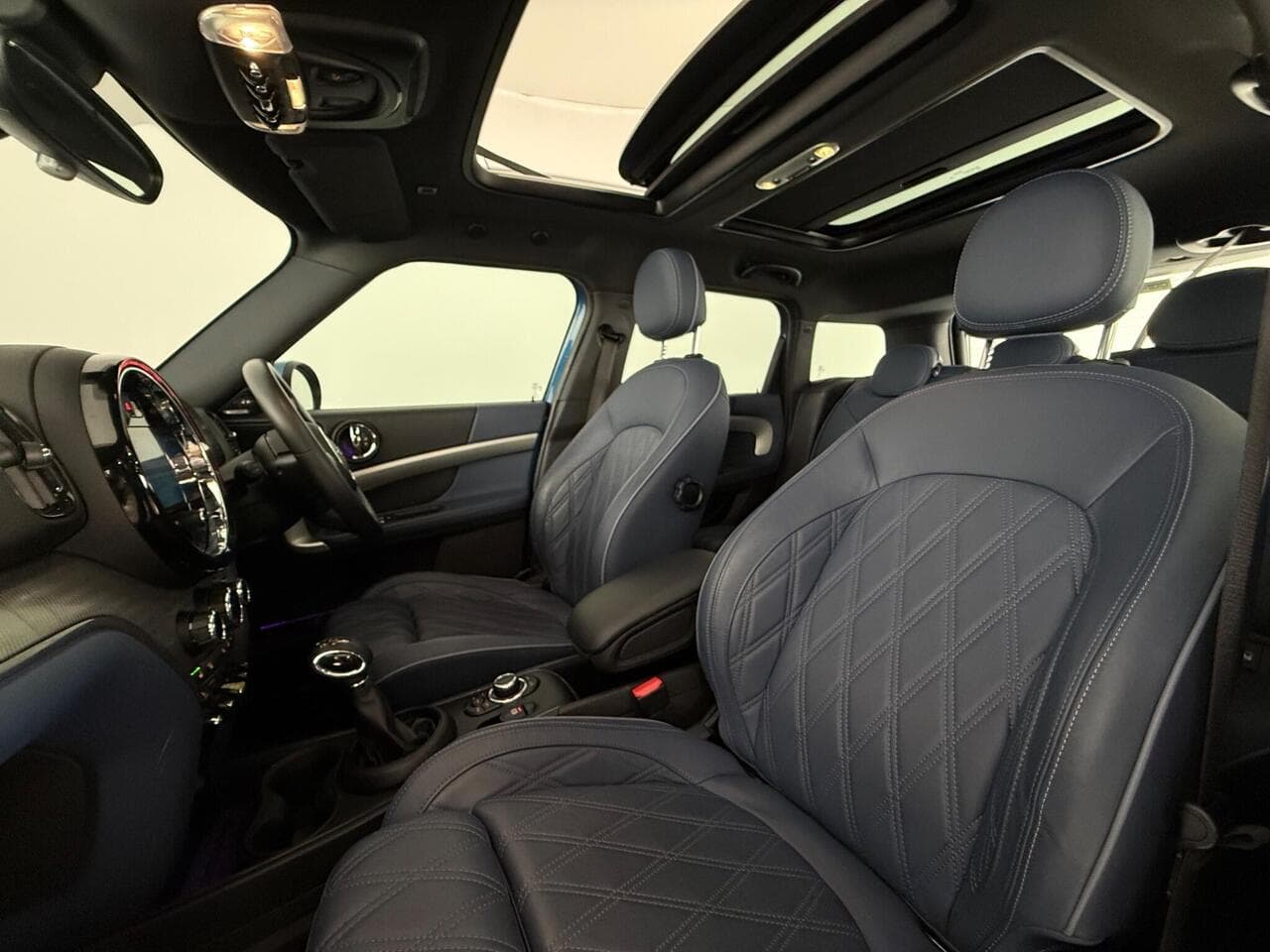 MINI Countryman thumbnail Seat Front Passenger