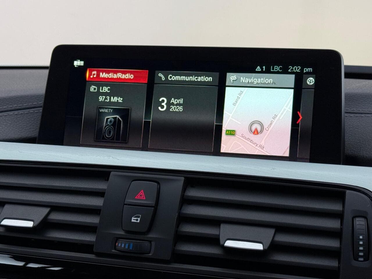 BMW 3 Series thumbnail Infotainment System