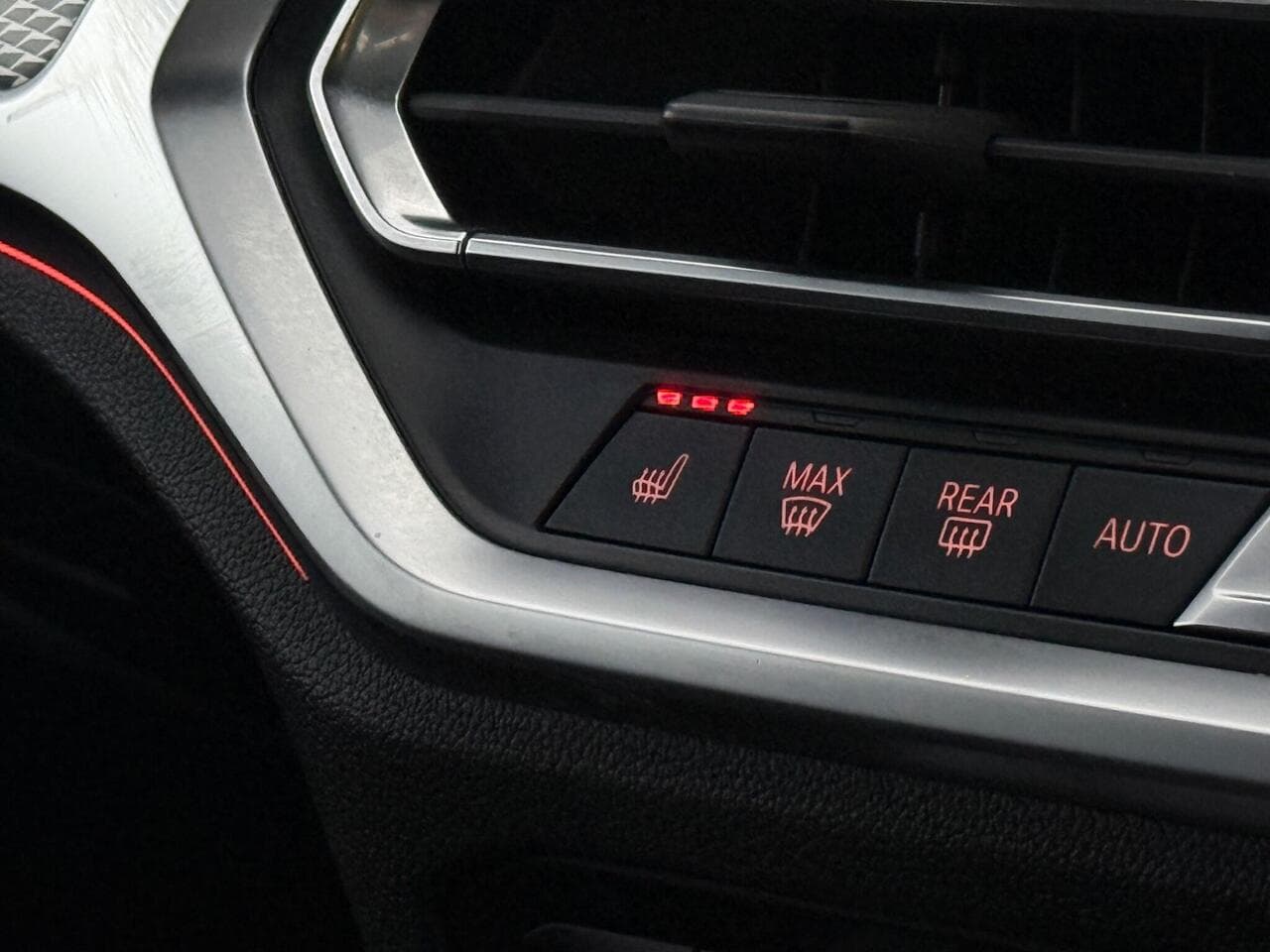 BMW 3 Series thumbnail Misc Controls