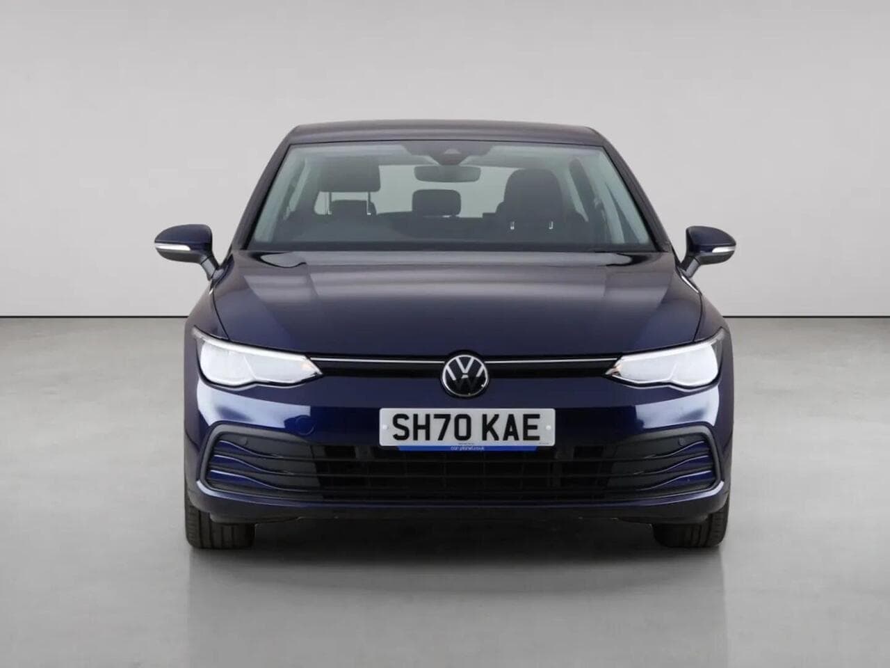 Volkswagen Golf thumbnail Front