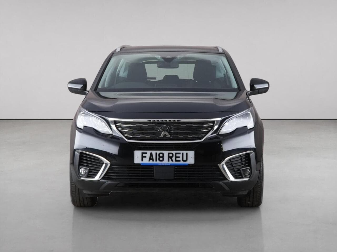 Peugeot 5008 thumbnail Front