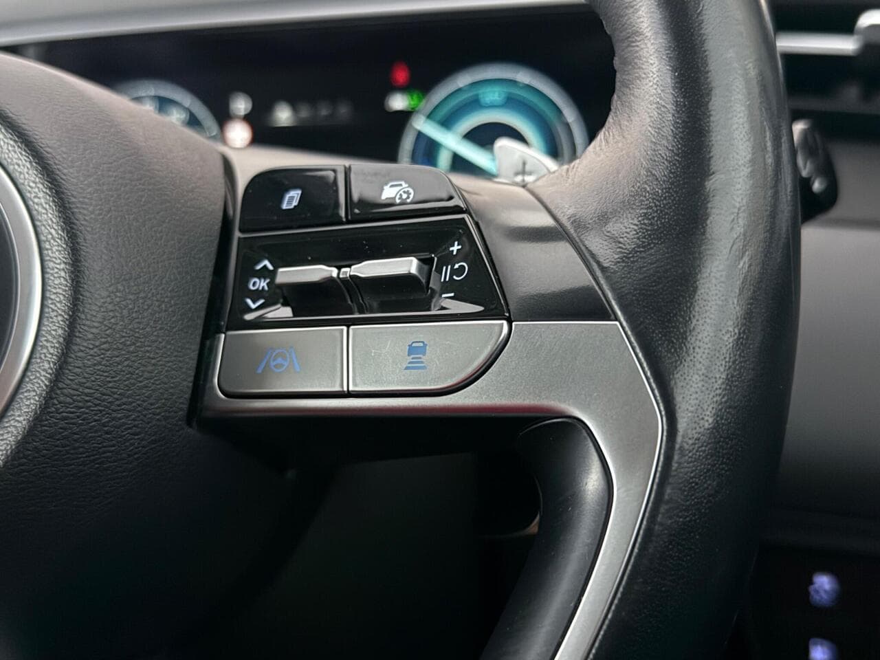 Hyundai TUCSON thumbnail Misc Controls