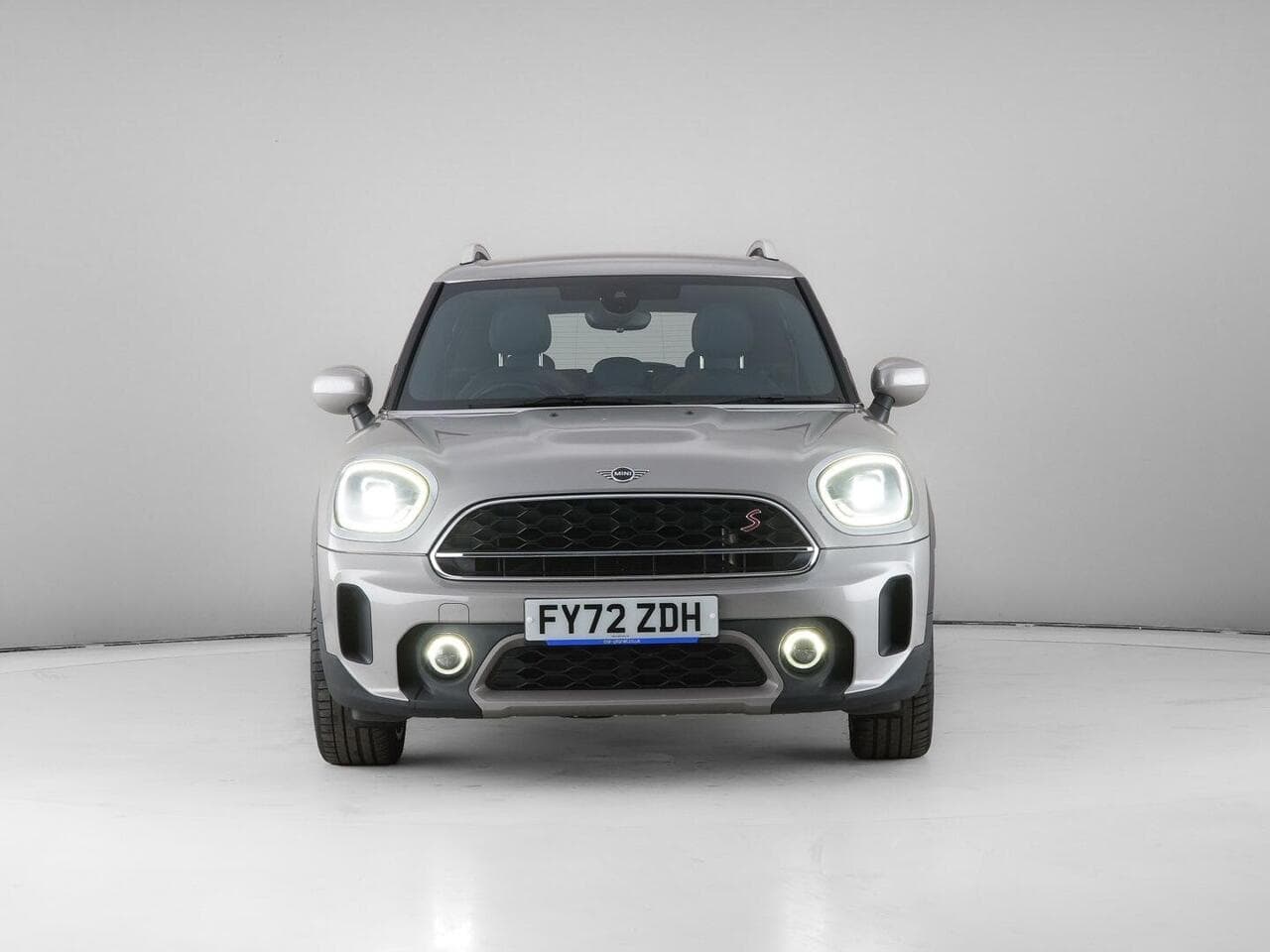 MINI Countryman thumbnail Front