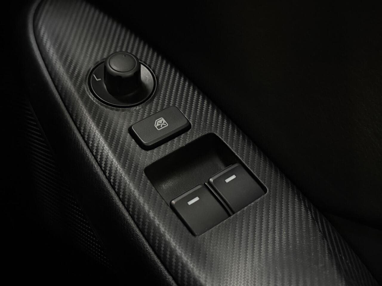 Mazda MX-5 thumbnail Misc Controls