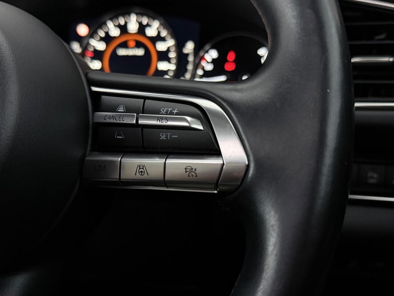 Mazda CX-30 thumbnail Misc Controls