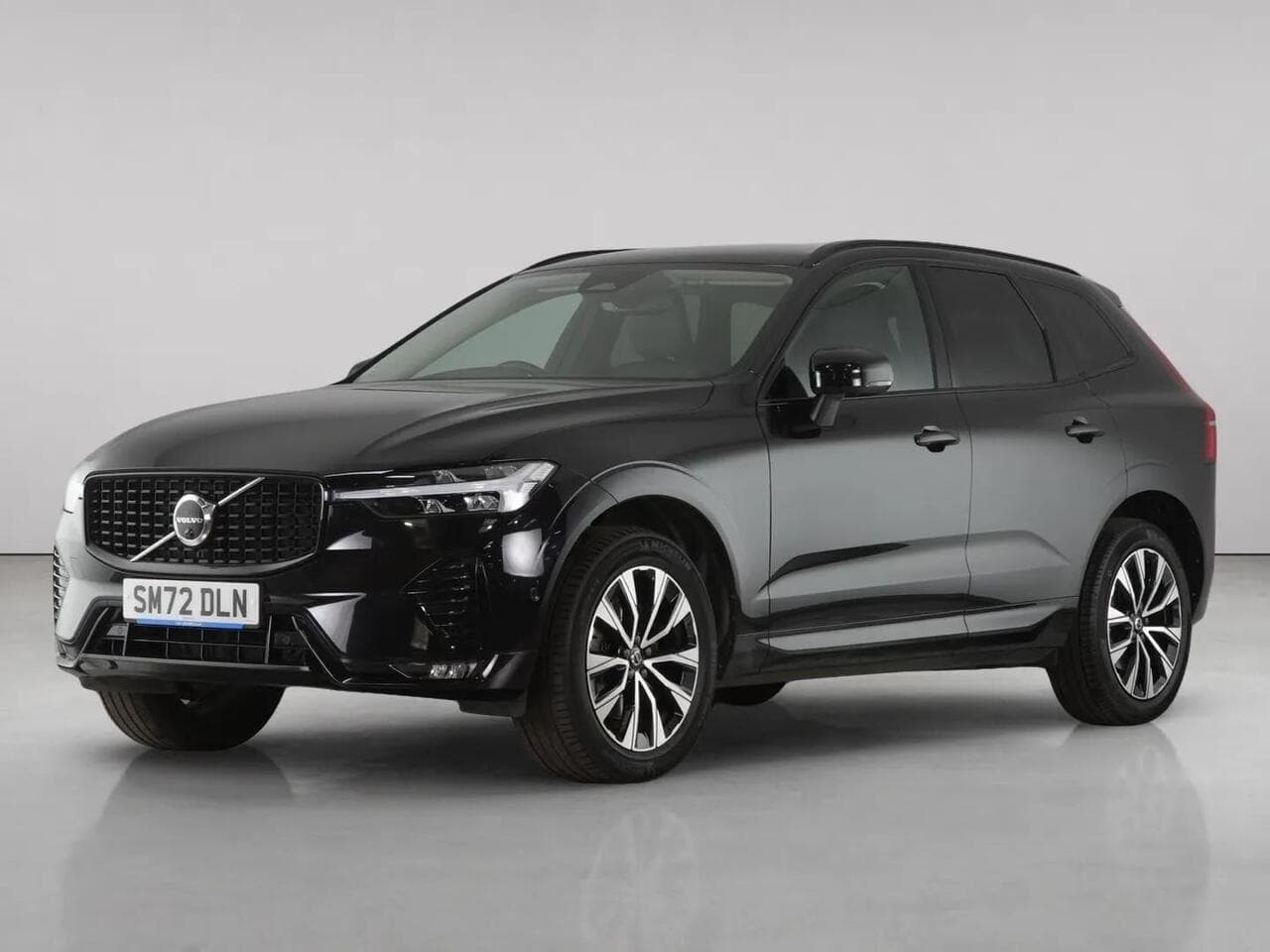 Volvo XC60 thumbnail Front Left