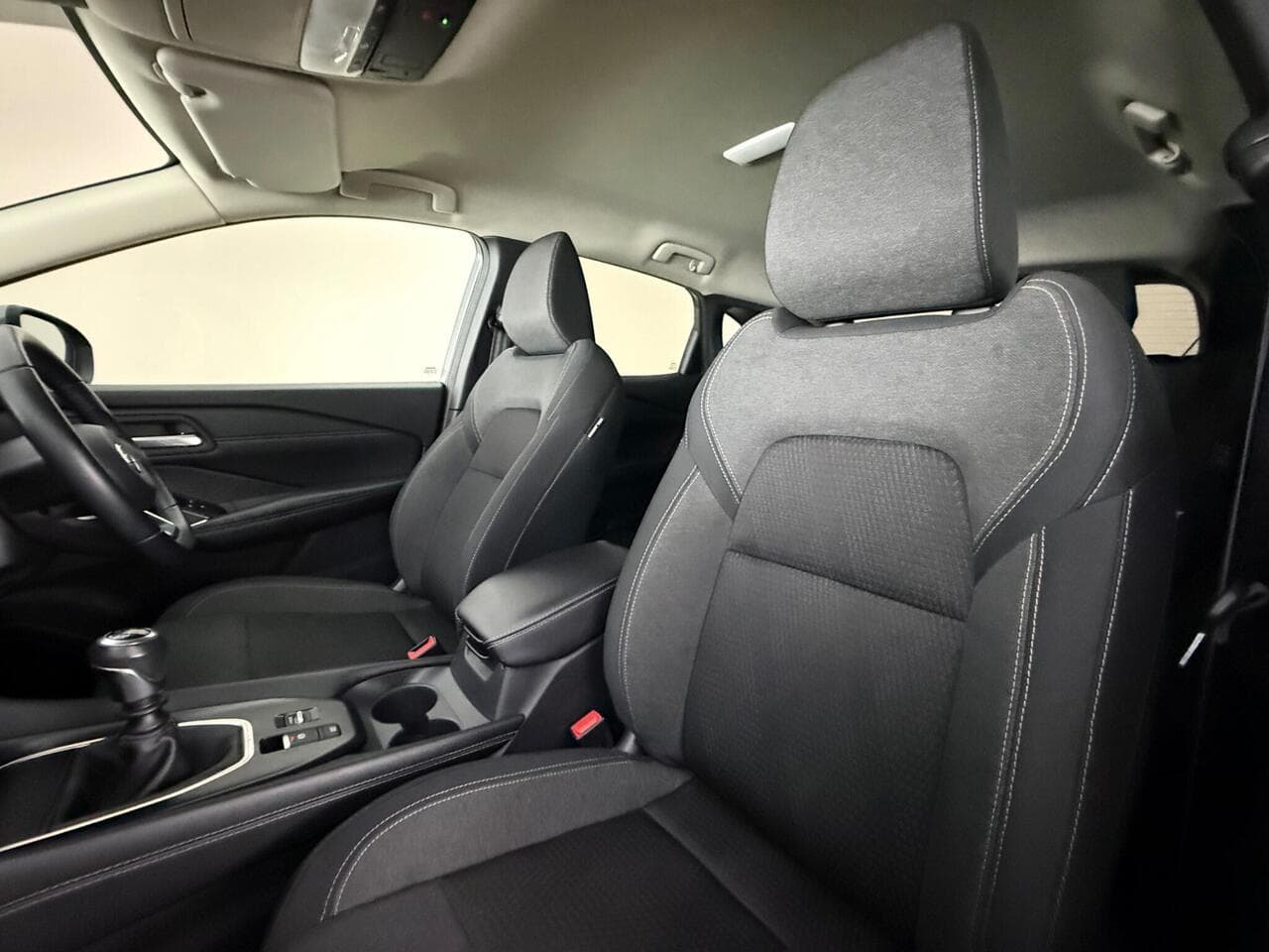 Nissan Qashqai thumbnail Seat Front Passenger