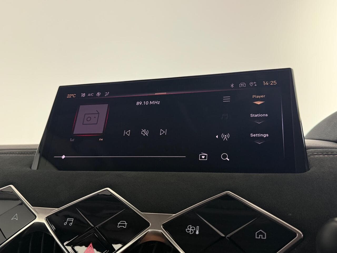 DS AUTOMOBILES DS 3 thumbnail Infotainment System