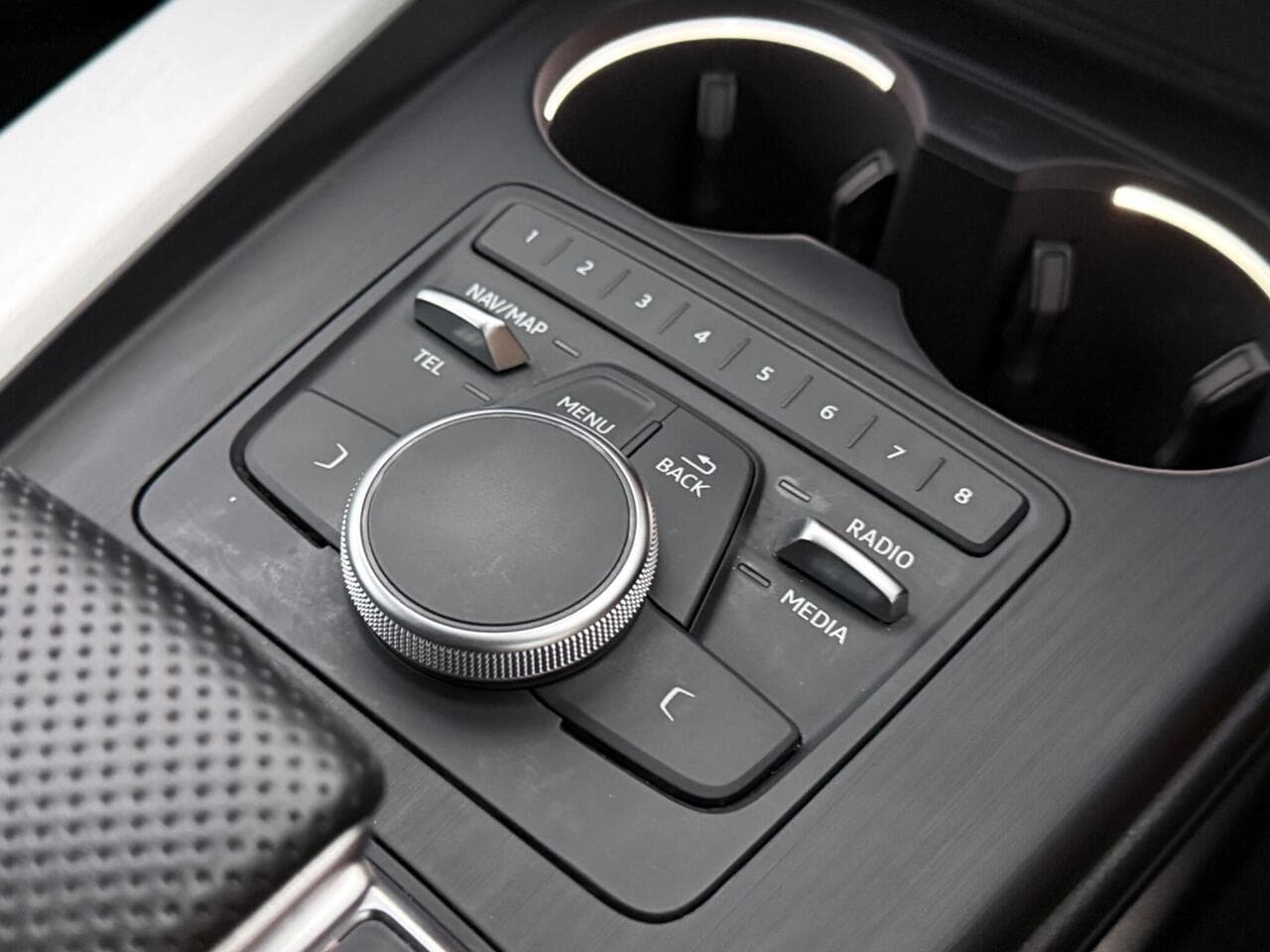 Audi A4 thumbnail Misc Controls