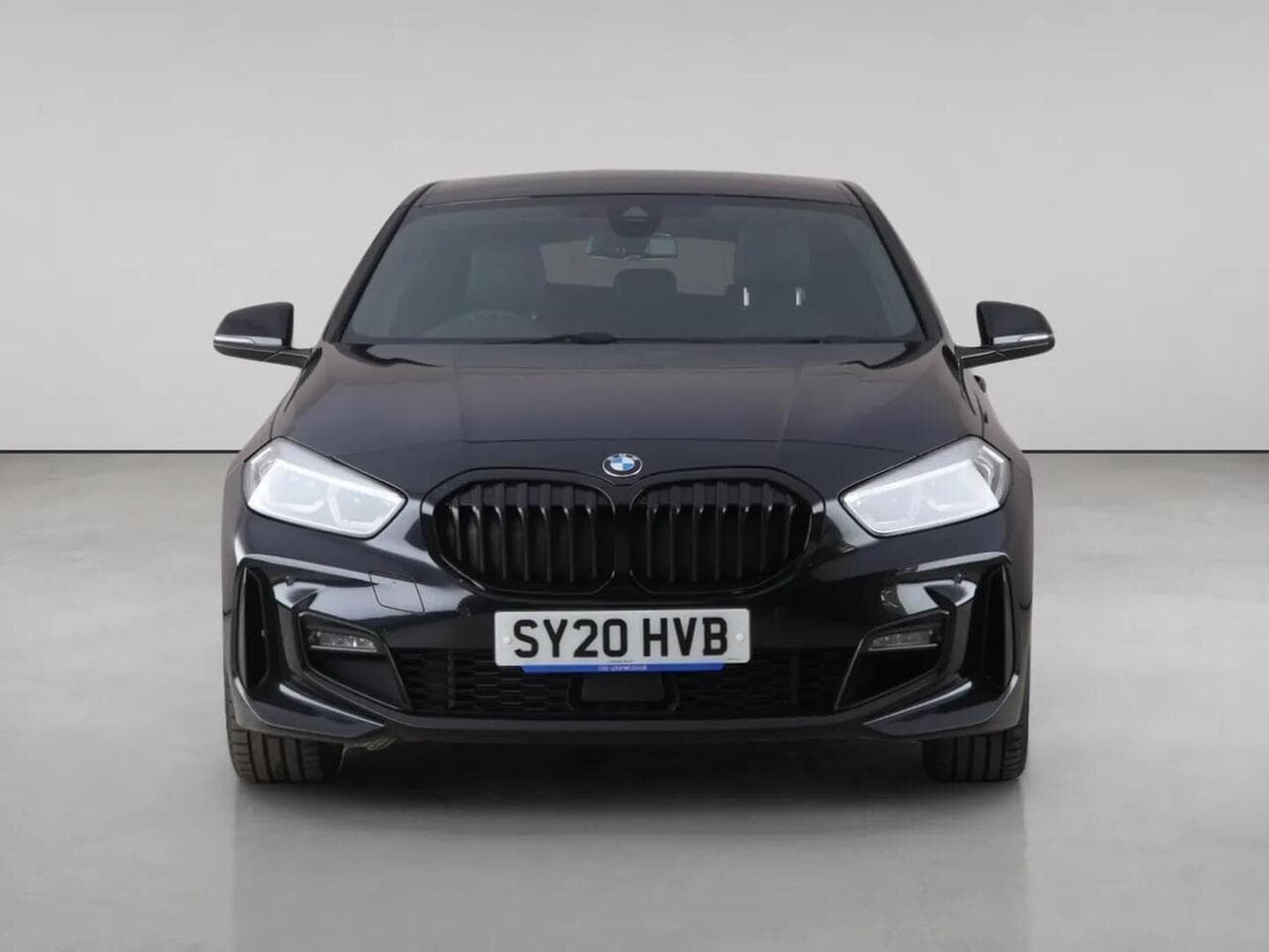 BMW 1 Series thumbnail Front