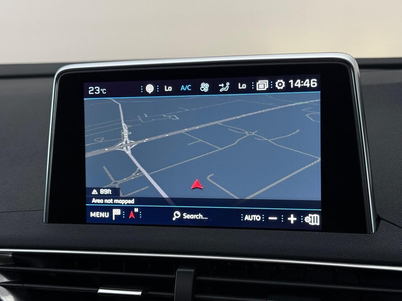 Peugeot 5008 thumbnail Infotainment System