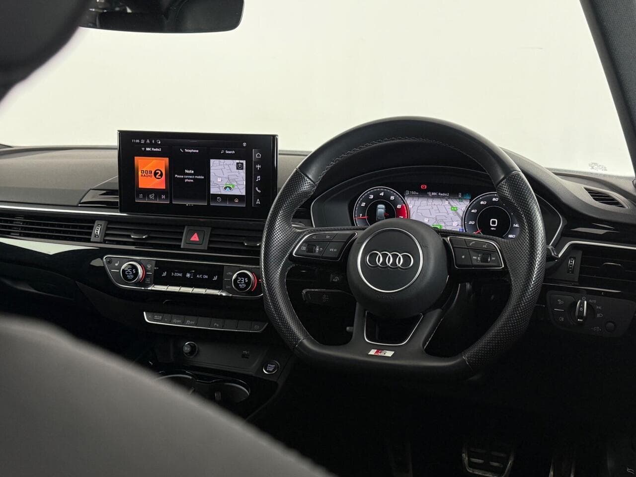 Audi A4 Avant thumbnail Interior Front