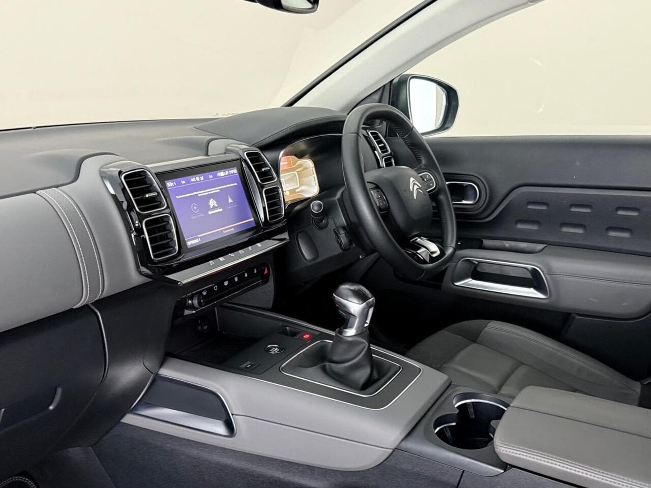 Citroen C5 Aircross thumbnail Interior Front