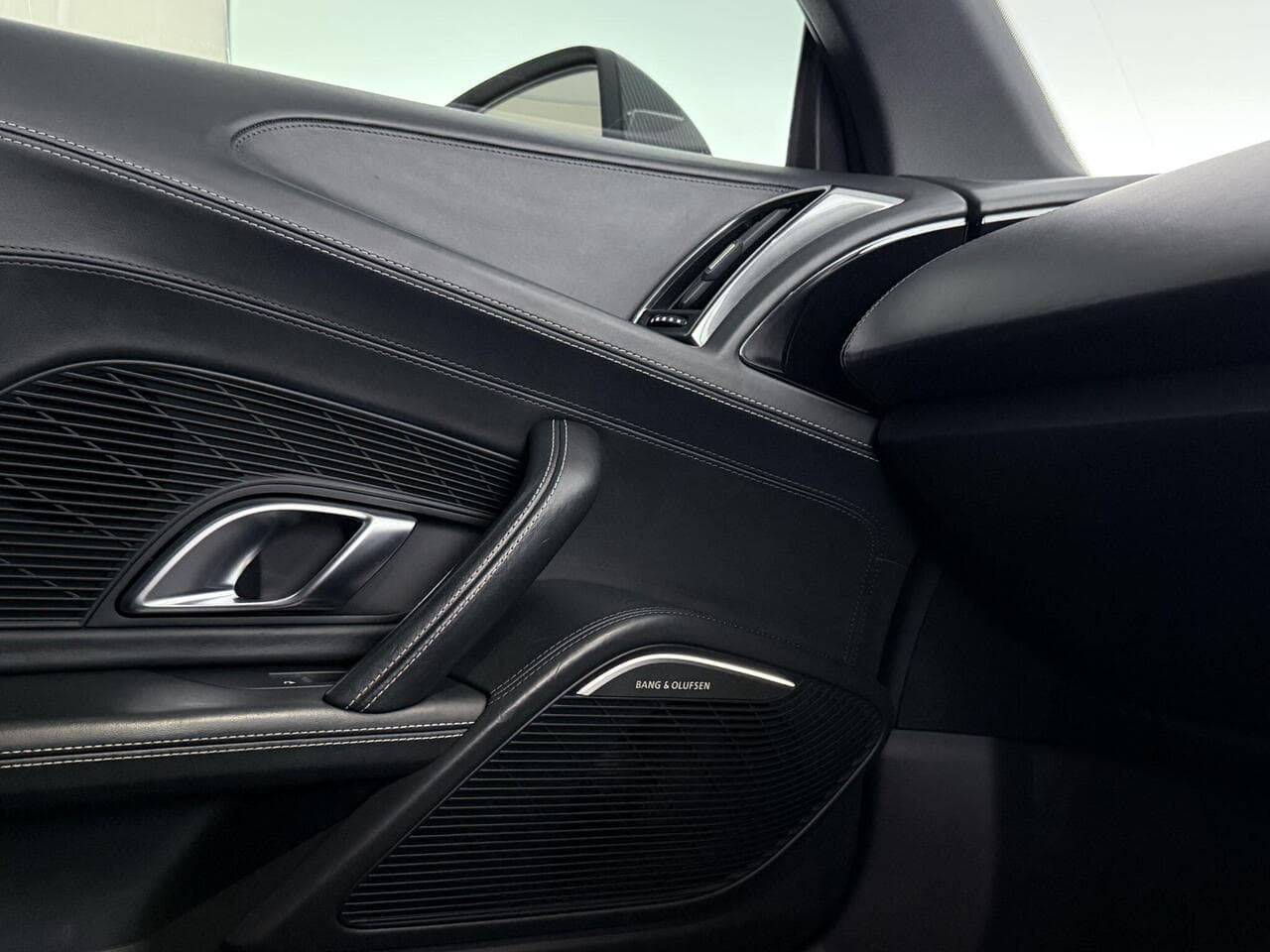 Audi R8 thumbnail Inconclusive